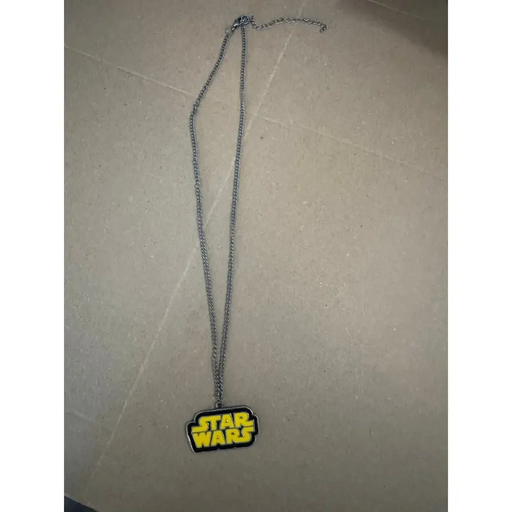 STAR WARS Pendant Necklace NEW 18 inch chain with extender